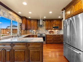 10791 Wallingford Rd, San Diego CA 92126