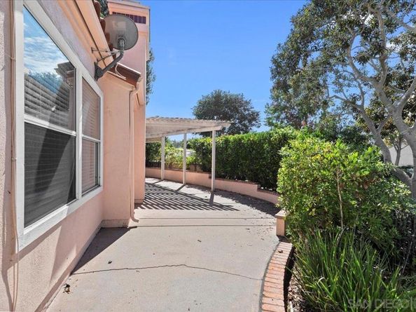 1299 Via Apuesto, San Marcos CA 92078