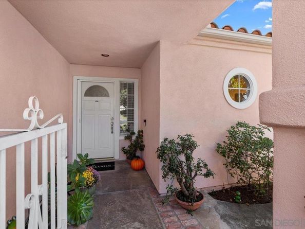 1299 Via Apuesto, San Marcos CA 92078