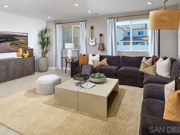 5555 Alethea Way, Oceanside CA 92057