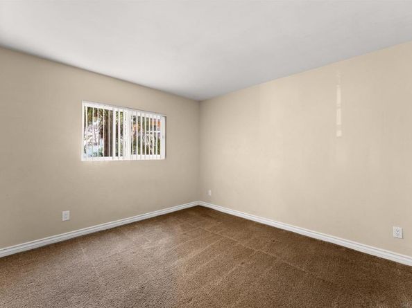 502 Calle Montecito 19, Oceanside CA 92057