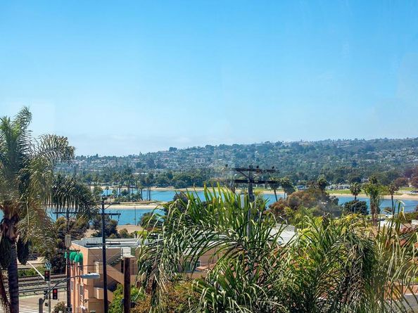 2510 Clairemont Dr 303, San Diego CA 92117