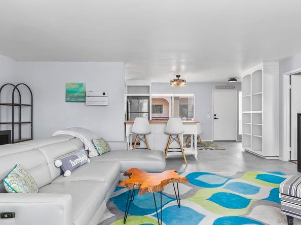 2510 Clairemont Dr 303, San Diego CA 92117