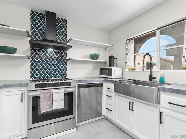 2510 Clairemont Dr 303, San Diego CA 92117