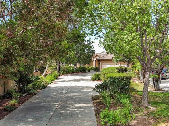 1772 Crescent Knolls Gln, Escondido CA 92029