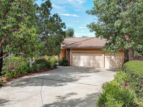 1772 Crescent Knolls Gln, Escondido CA 92029