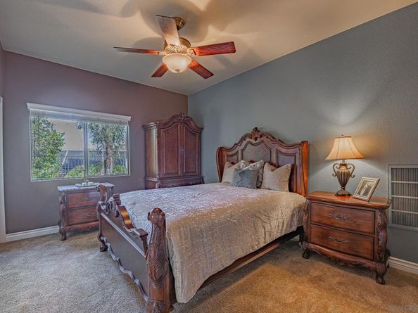 1772 Crescent Knolls Gln, Escondido CA 92029