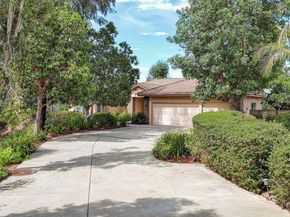 1772 Crescent Knolls Gln, Escondido CA 92029