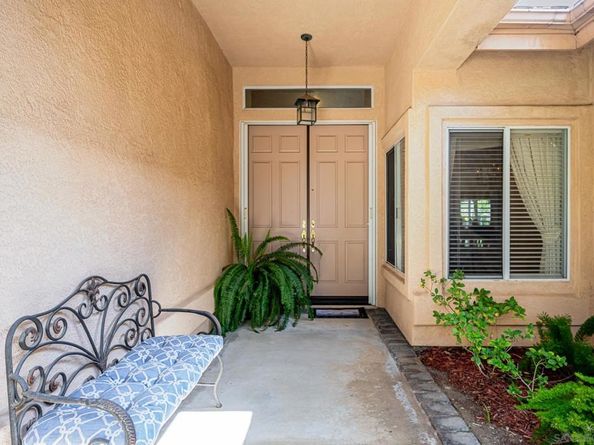 1772 Crescent Knolls Gln, Escondido CA 92029