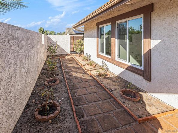 3008 Garboso Street, Carlsbad CA 92009