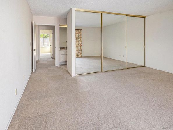 3008 Garboso Street, Carlsbad CA 92009