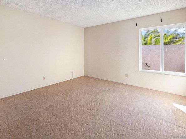 3008 Garboso Street, Carlsbad CA 92009