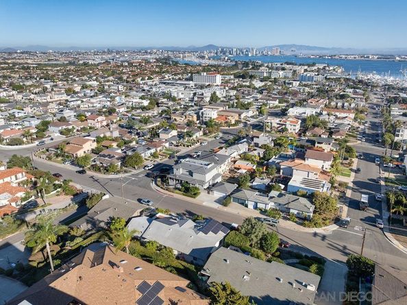 1525 Willow St, San Diego CA 92106