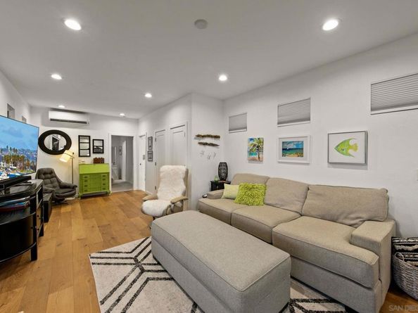 1525 Willow St, San Diego CA 92106