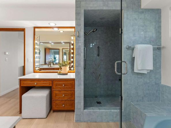 1177 Muirlands Vista Way, La Jolla CA 92037