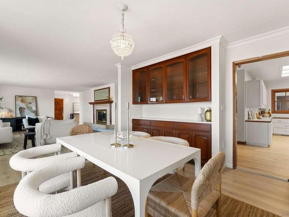 1177 Muirlands Vista Way, La Jolla CA 92037