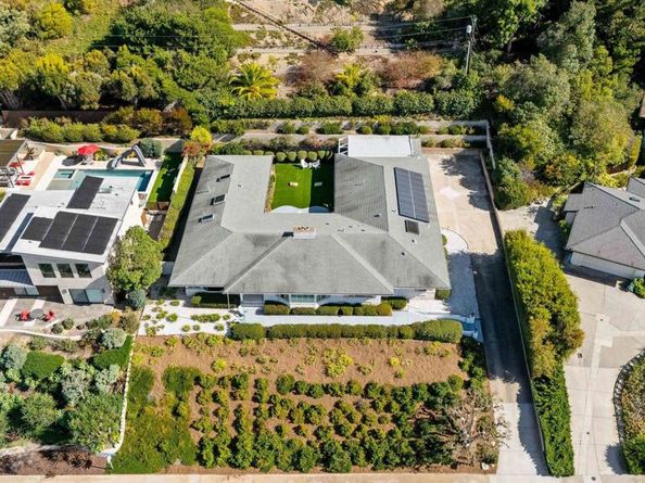 1177 Muirlands Vista Way, La Jolla CA 92037