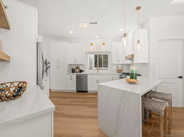 4137 Pindar Way, Oceanside CA 92056