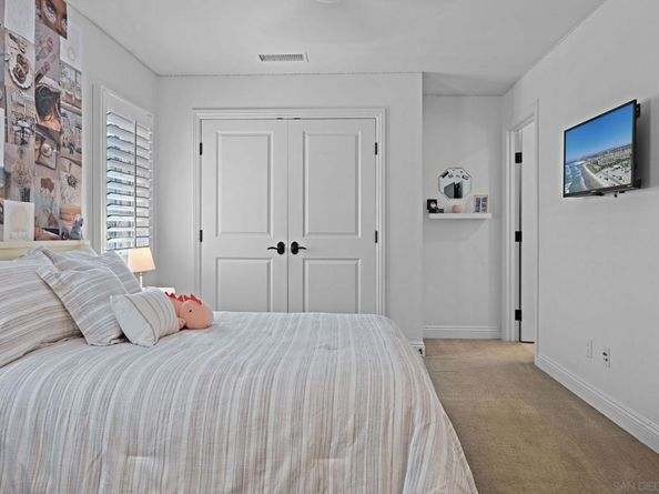 17216 Turf Club Dr, San Diego CA 92127