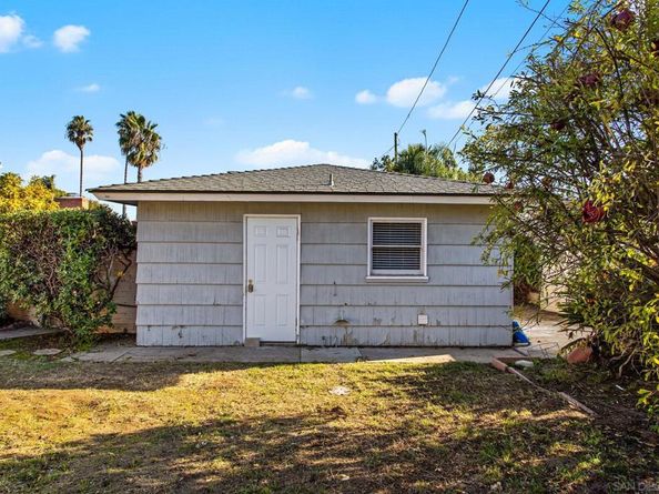 4920 Rockford Dr, San Diego CA 92115