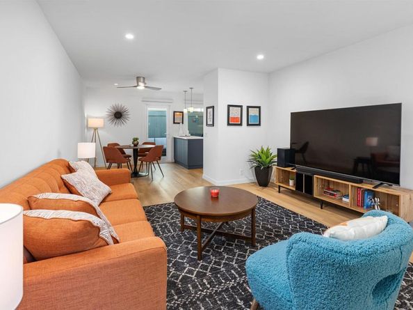 7049 Park Mesa Way 90, San Diego CA 92111