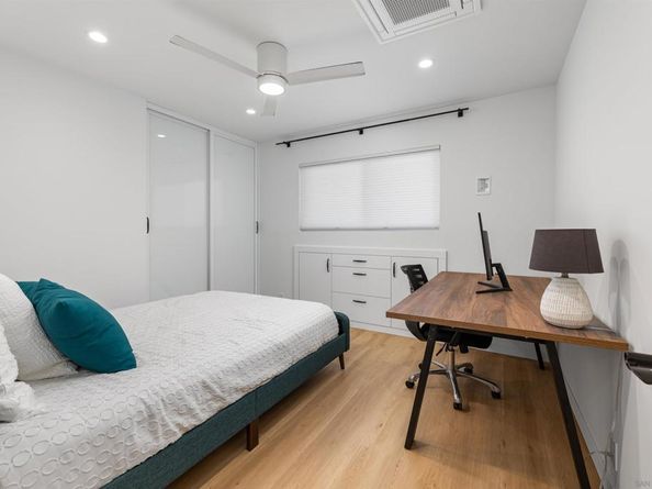 7049 Park Mesa Way 90, San Diego CA 92111