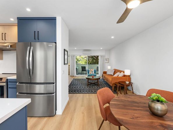 7049 Park Mesa Way 90, San Diego CA 92111