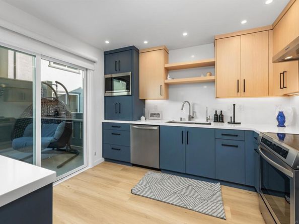 7049 Park Mesa Way 90, San Diego CA 92111