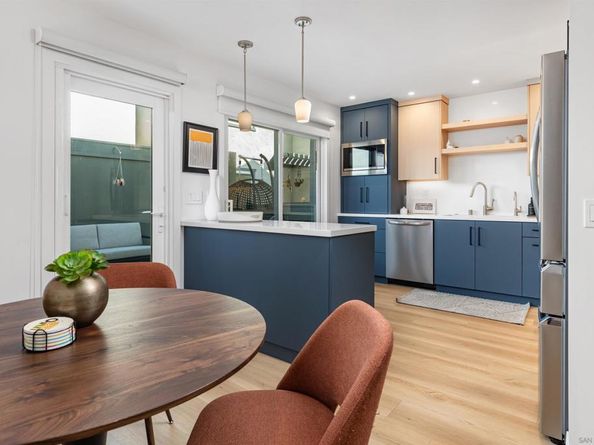 7049 Park Mesa Way 90, San Diego CA 92111