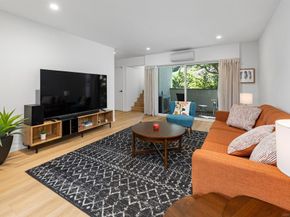 7049 Park Mesa Way 90, San Diego CA 92111