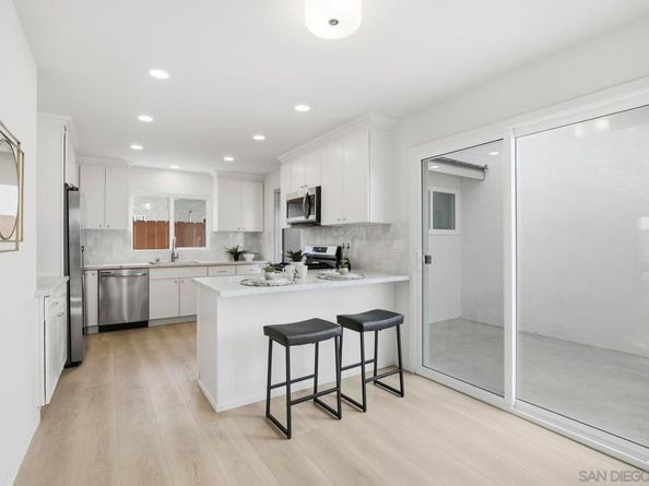 8702 Glenhaven St, San Diego CA 92123