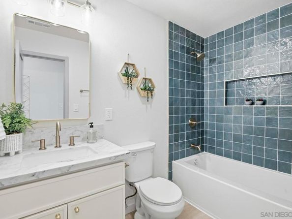 8702 Glenhaven St, San Diego CA 92123