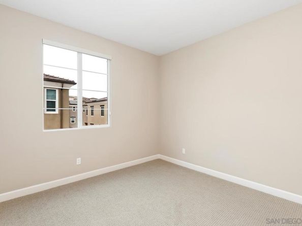 1227 Sunrise Vw 105, San Marcos CA 92078