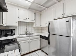 2510 Torrey Pines Rd 312, La Jolla CA 92037