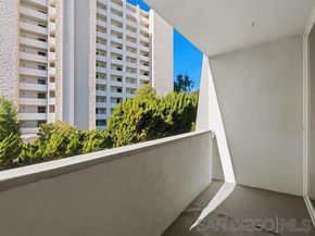 2510 Torrey Pines Rd 312, La Jolla CA 92037