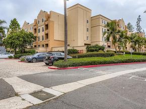 8889 Caminito Plaza Centro 7327, San Diego CA 92122