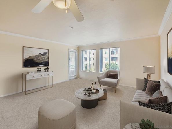 8889 Caminito Plaza Centro 7327, San Diego CA 92122