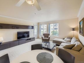 8889 Caminito Plaza Centro 7327, San Diego CA 92122