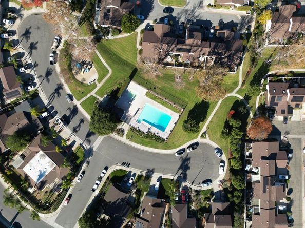 2142 Ridgeview Pl, Escondido CA 92026