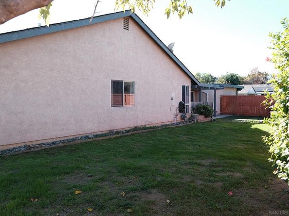 2142 Ridgeview Pl, Escondido CA 92026