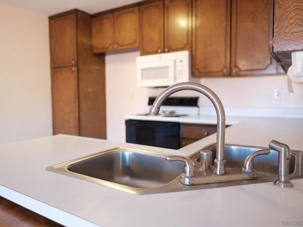 2142 Ridgeview Pl, Escondido CA 92026