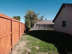 2142 Ridgeview Pl, Escondido CA 92026