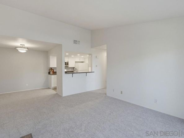 9458 Twin Trails Dr 205, San Diego CA 92129