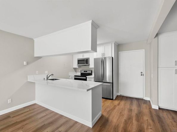 8036 Linda Vista Road 2P, San Diego CA 92111