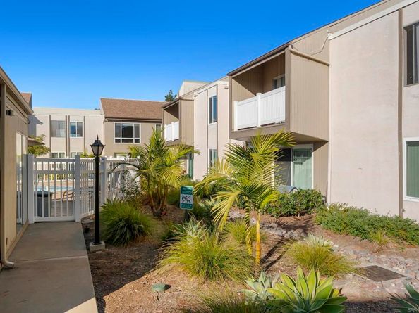 8036 Linda Vista Road 2P, San Diego CA 92111