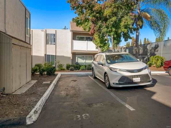8036 Linda Vista Road 2P, San Diego CA 92111