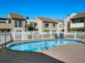 8036 Linda Vista Road 2P, San Diego CA 92111