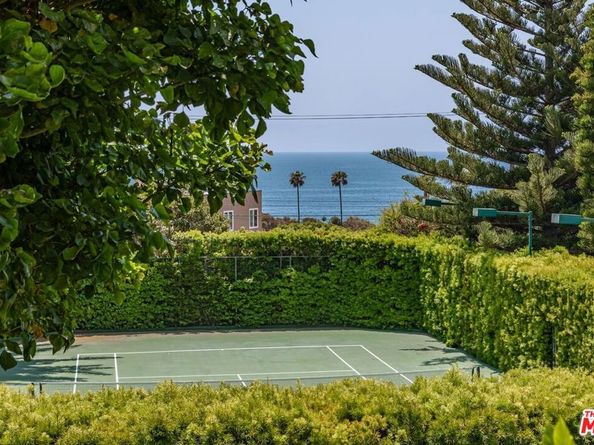 6051 Philip Avenue, Malibu CA 90265