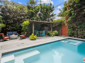813 Crestmoore Place, Venice CA 90291