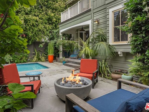 813 Crestmoore Place, Venice CA 90291